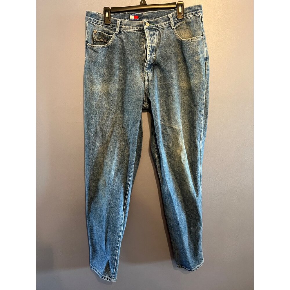Vintage Y2K Men’s Tommy Hilfiger Light Wash Loose Fitting Jeans Button Fly 38x32